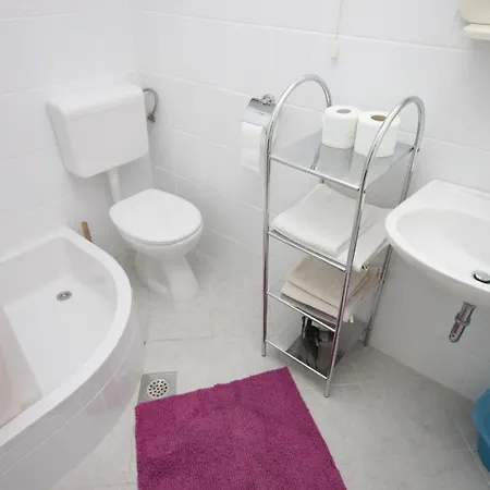 Apartments By The Sea Podgora, Makarska - 6787 * Подгора